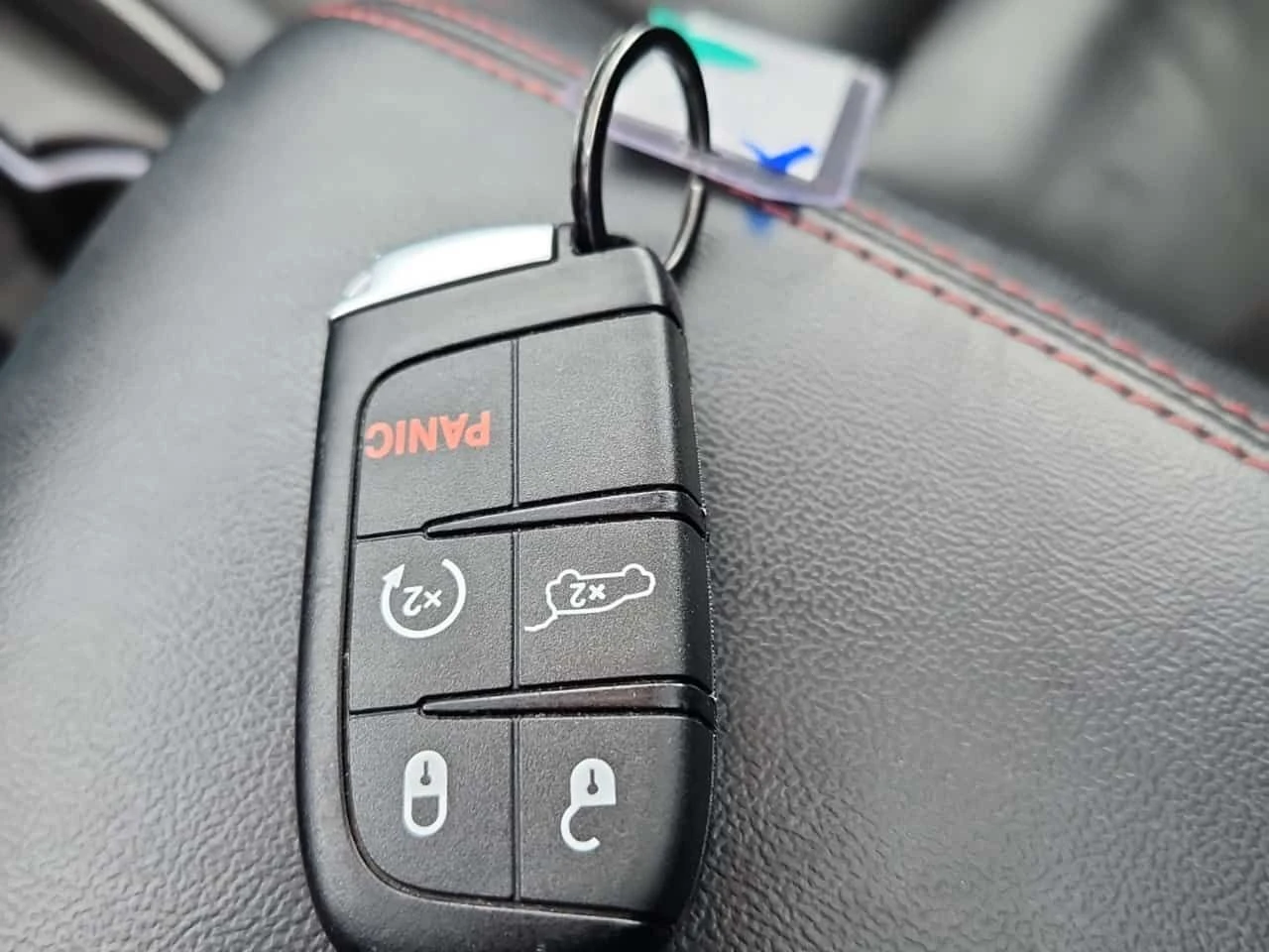 Dodge Durango * R/T * ДИСТРОНИК* ПОДГРЕВ* ОБДУХВАНЕ* ПАНОРАМА* , снимка 13 - Автомобили и джипове - 54255546