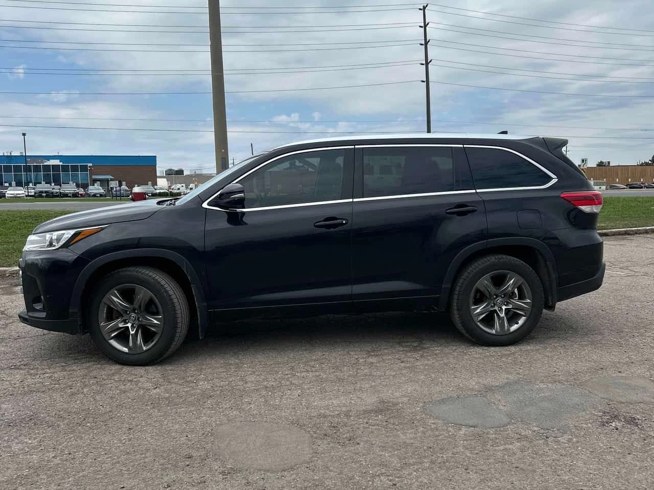 Toyota Highlander Limited  CARFAX, снимка 2 - Автомобили и джипове - 54424187