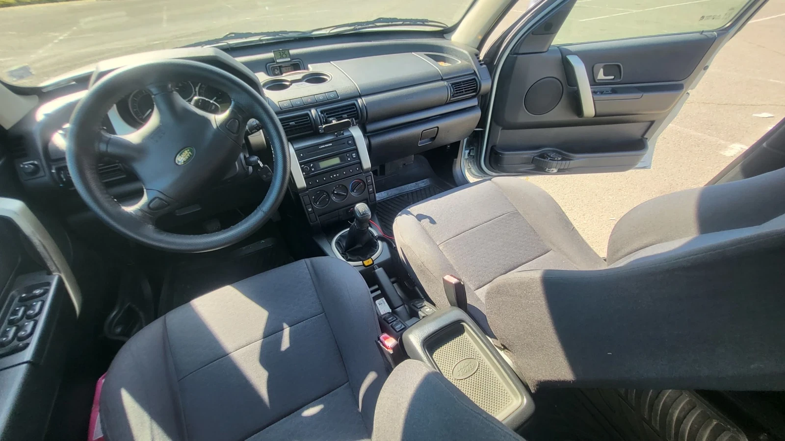 Land Rover Freelander 2.0d, снимка 6 - Автомобили и джипове - 54610930