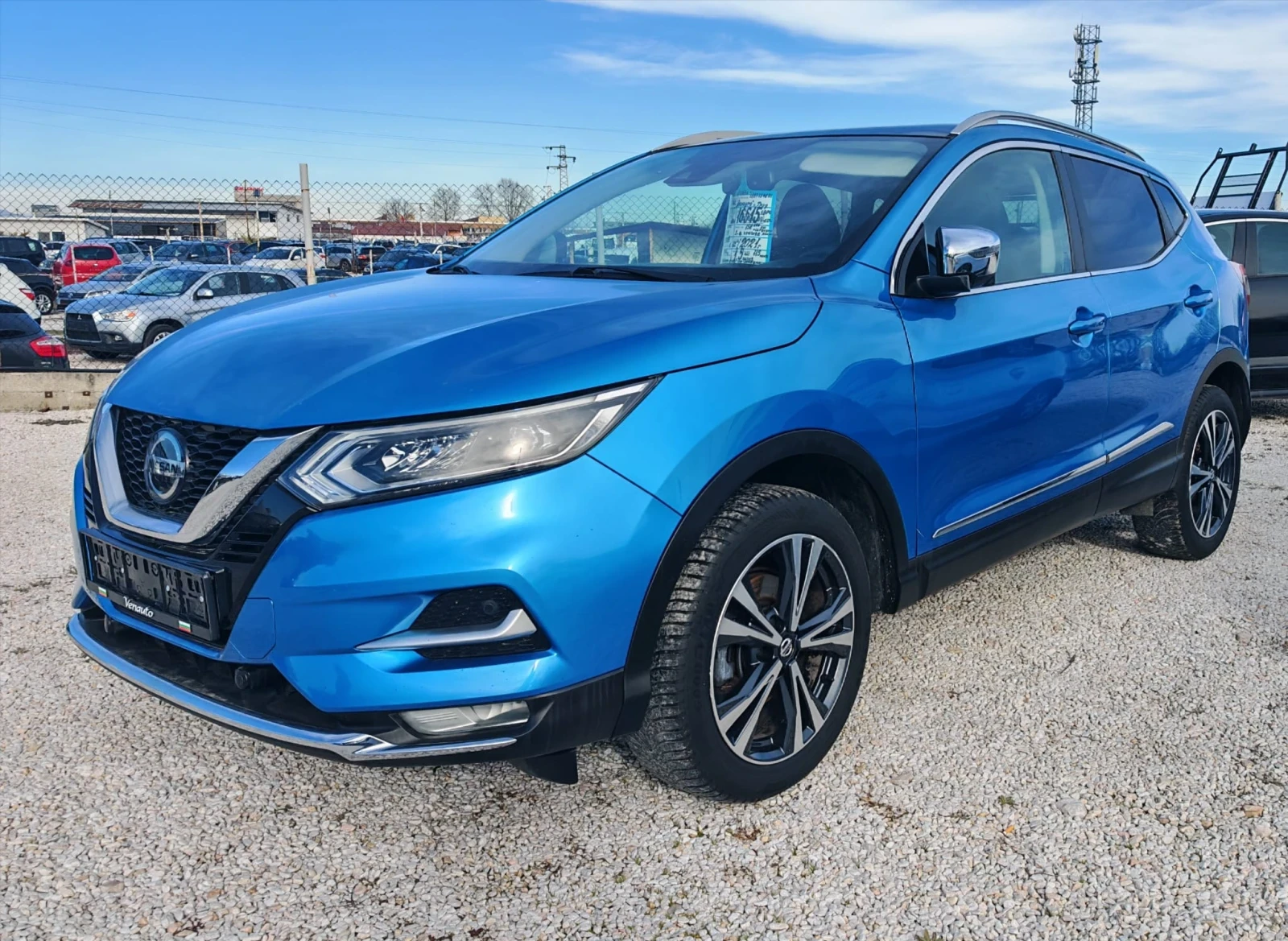 Nissan Qashqai 1.5dci top, снимка 3 - Автомобили и джипове - 54663573