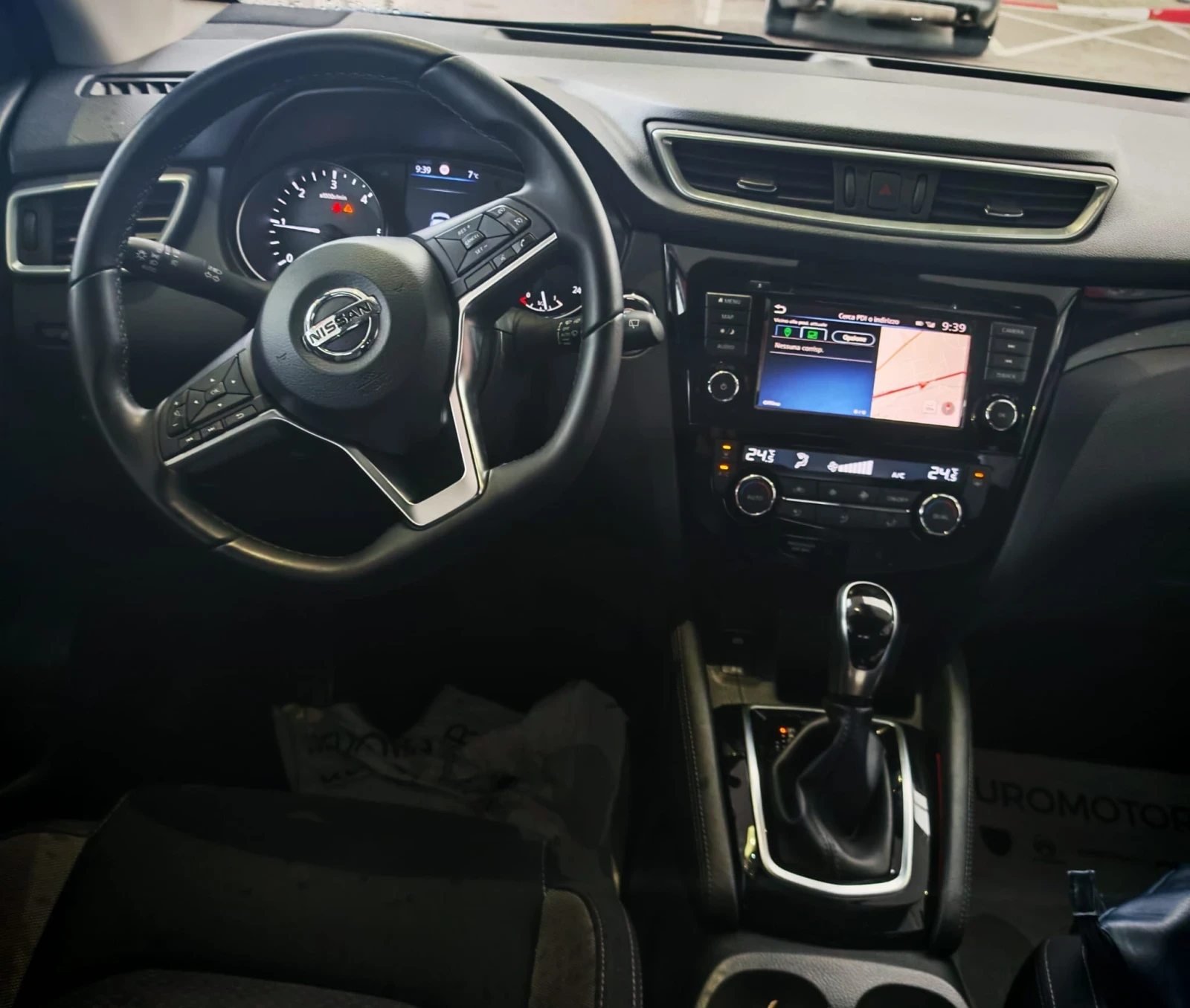 Nissan Qashqai 1.5dci top, снимка 6 - Автомобили и джипове - 54663573