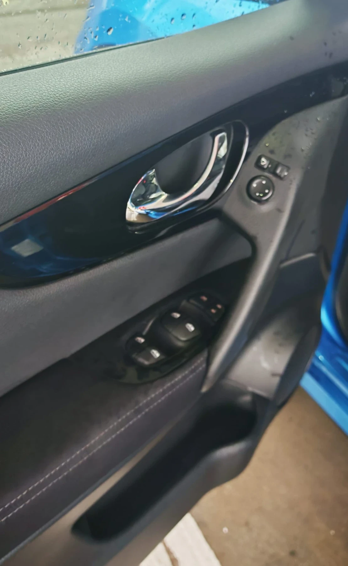 Nissan Qashqai 1.5dci top, снимка 9 - Автомобили и джипове - 54663573