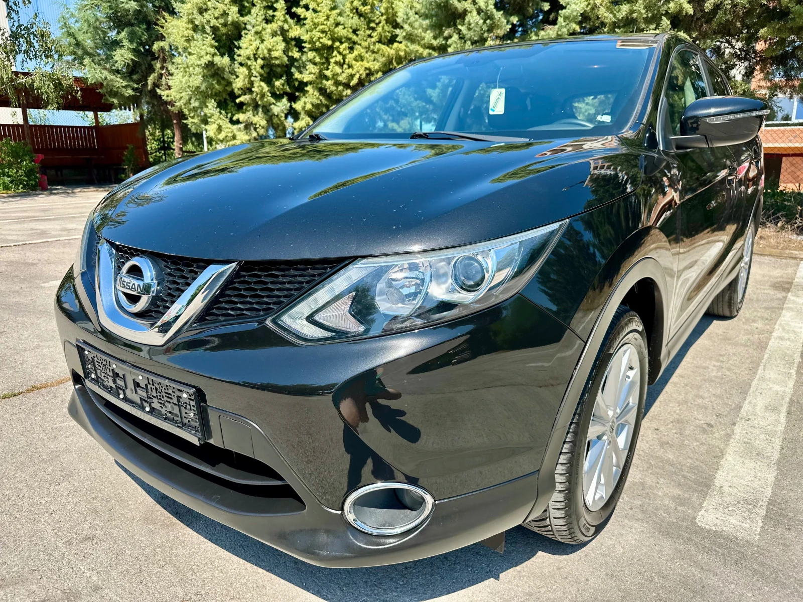 Nissan Qashqai 1.6 DCI * НАВИ* КАМЕРА* , снимка 3 - Автомобили и джипове - 55102678