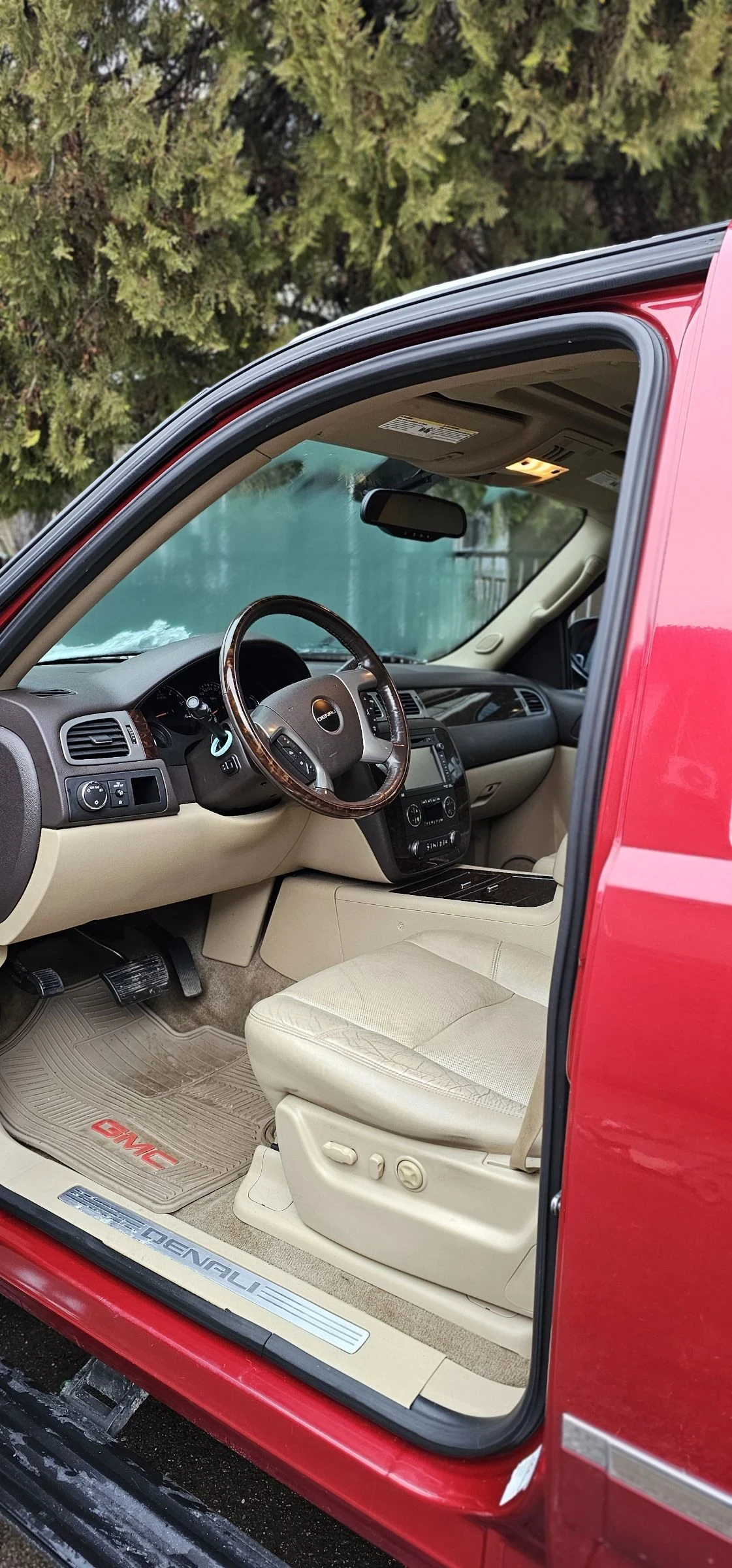 Gmc Yukon Denali , снимка 7 - Автомобили и джипове - 55366215