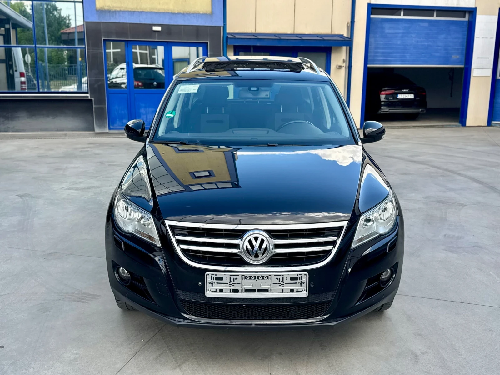 VW Tiguan 2.0TDI 170к.с/PANO-PARK-ASISTT, снимка 4 - Автомобили и джипове - 55416043