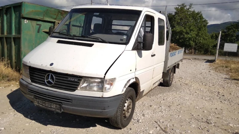 Mercedes-Benz Sprinter 312 Дубъл кабина на части , снимка 1 - Бусове и автобуси - 37660015