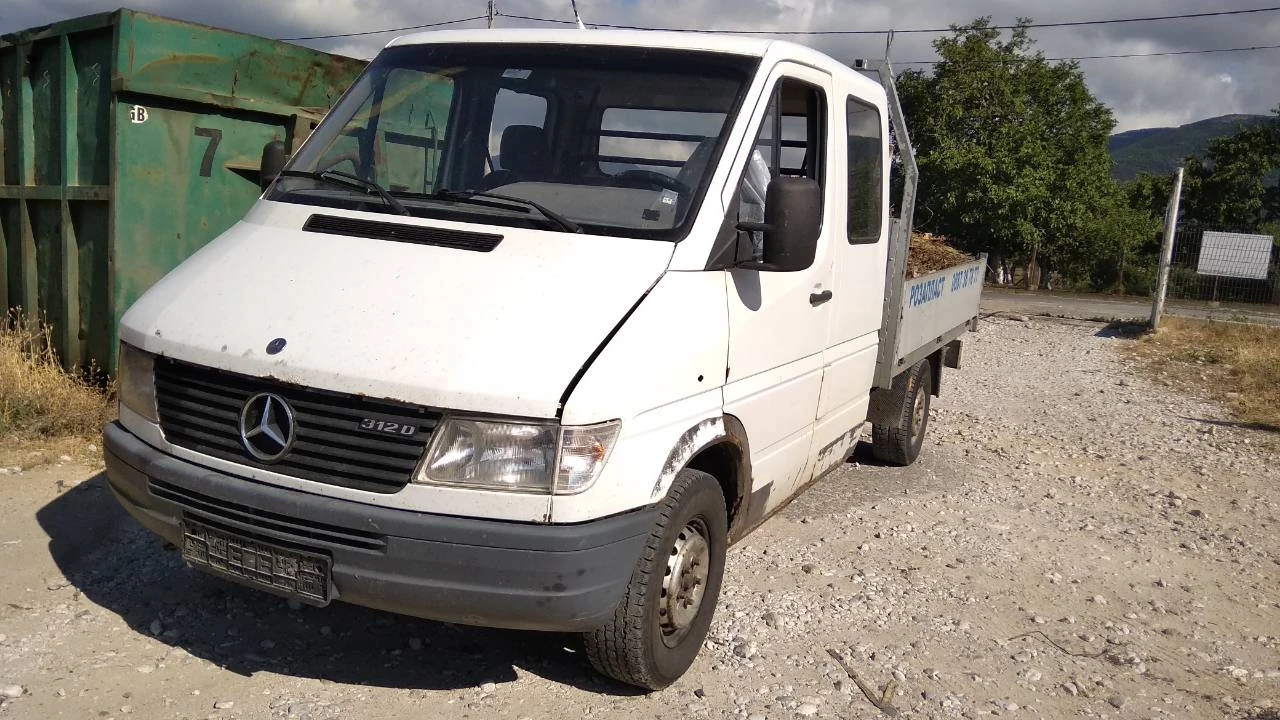 Mercedes-Benz Sprinter 312 Дубъл кабина на части , снимка 1