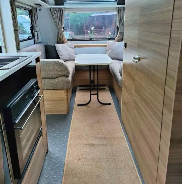 Каравана Adria Altea Спешно, снимка 12 - Каравани и кемпери - 56533946