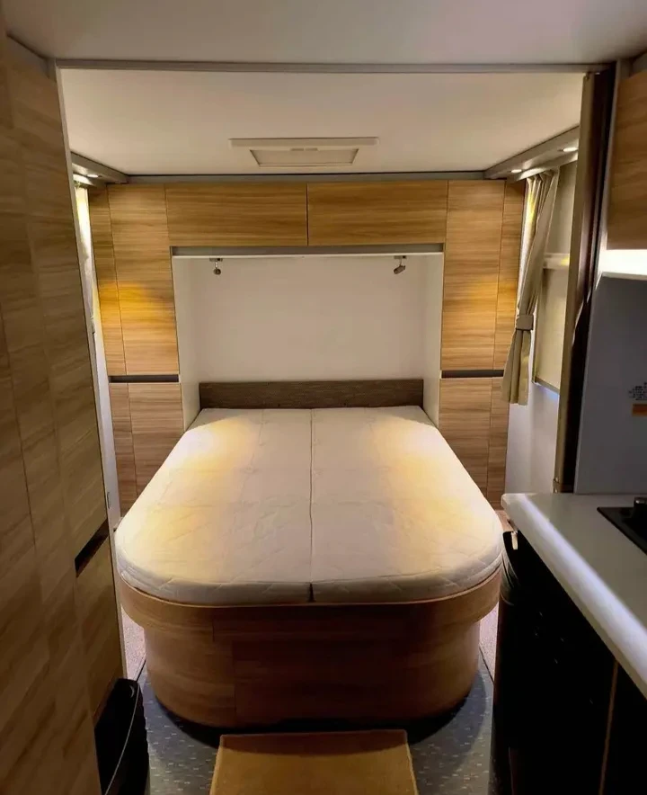 Каравана Adria Altea Спешно, снимка 16 - Каравани и кемпери - 56533946