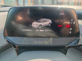VW ID.4 82KWh 1ST MAX/PANO/HEADUP/ПАМЕТ/360CAM/SOH93%, снимка 13