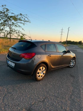 Opel Astra 1, 4turbo, снимка 3