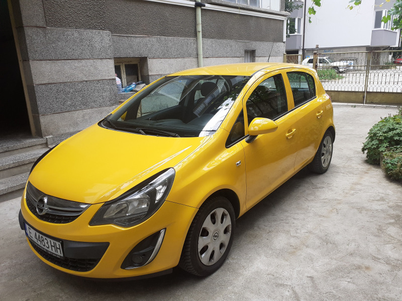 Opel Corsa Gaz benzin, снимка 4 - Автомобили и джипове - 46444265