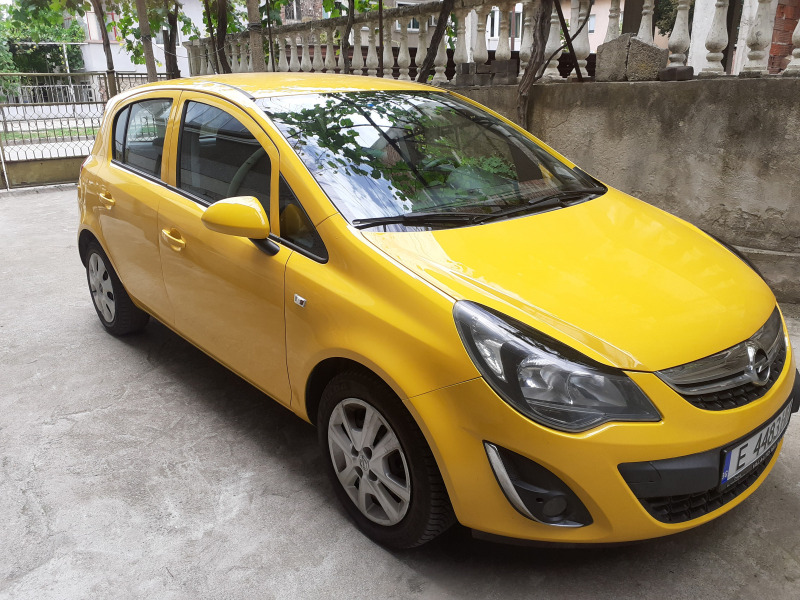 Opel Corsa Gaz benzin, снимка 2 - Автомобили и джипове - 46444265