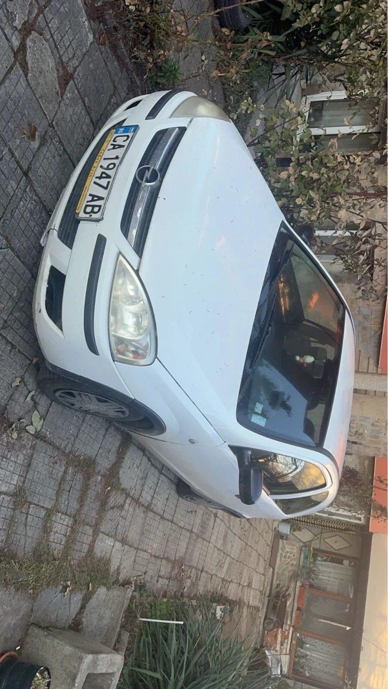 Opel Corsa 1.0 кубика, снимка 1 - Автомобили и джипове - 49290826