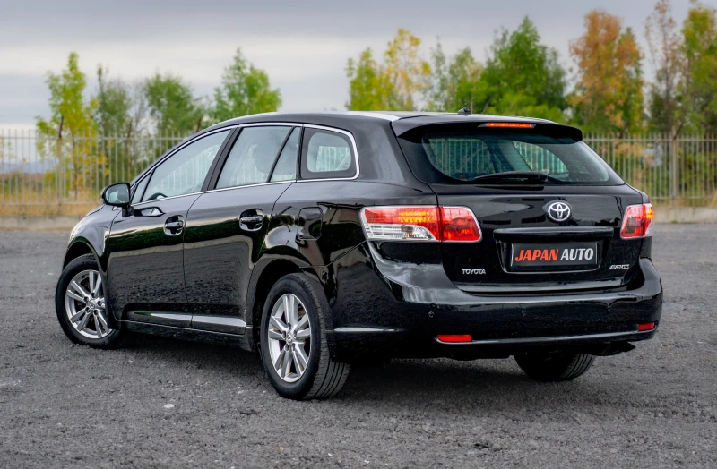 Toyota Avensis 1.8 VVT-i | С ГАРАНЦИЯ , снимка 6 - Автомобили и джипове - 51742665
