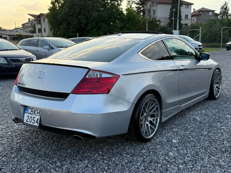 Honda Accord Coupe 2.4 i-VTEC(201 кс)Hави/Камера/Bluetooth/Кожа, снимка 7 - Автомобили и джипове - 51820153