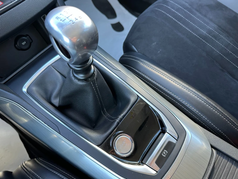 Peugeot 308 Гаранция/1.6d 116 к.с. , снимка 11 - Автомобили и джипове - 52212848
