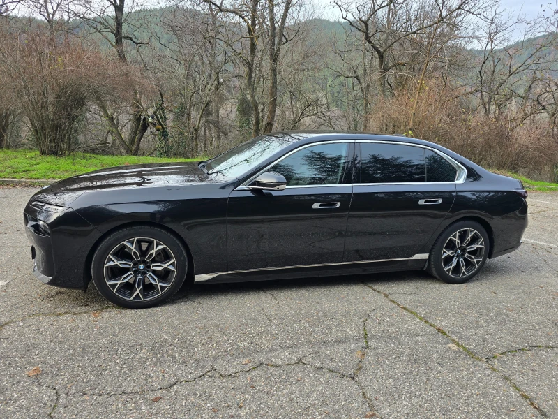 BMW i7 xDrive60, HUD, Theater, снимка 5 - Автомобили и джипове - 52633909