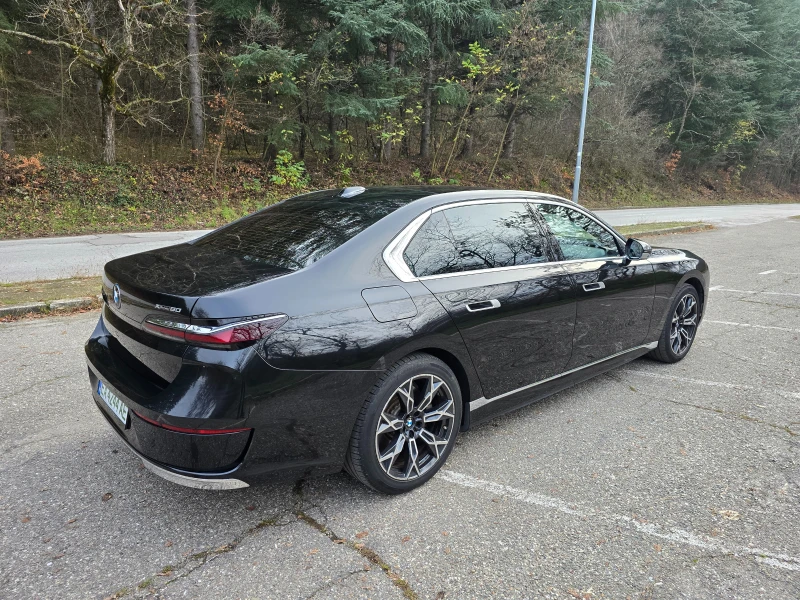 BMW i7 xDrive60, HUD, Theater, снимка 9 - Автомобили и джипове - 52633909