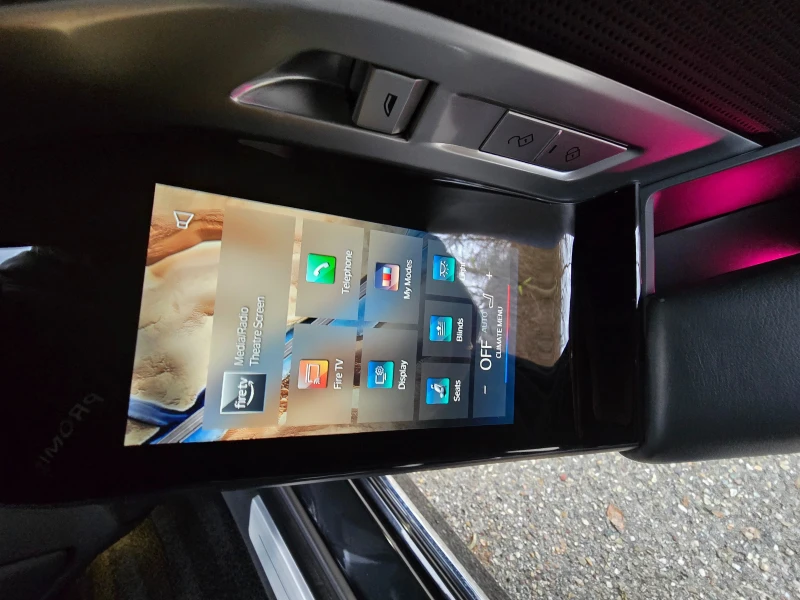 BMW i7 xDrive60, HUD, Theater, снимка 15 - Автомобили и джипове - 52633909