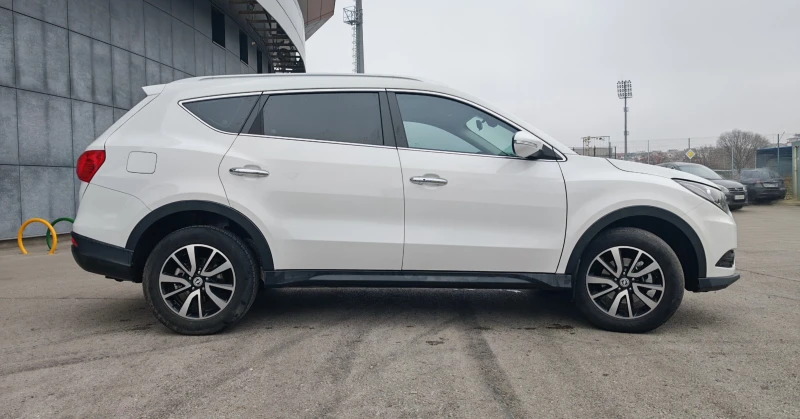 DONGFENG 580 1.5 T , снимка 4 - Автомобили и джипове - 52639423