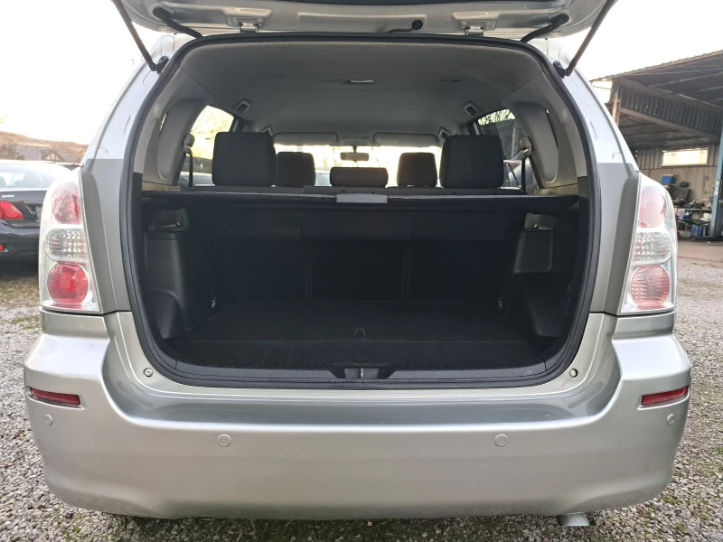 Toyota Corolla verso 2.2 D4D 136p.s , снимка 10 - Автомобили и джипове - 52745493