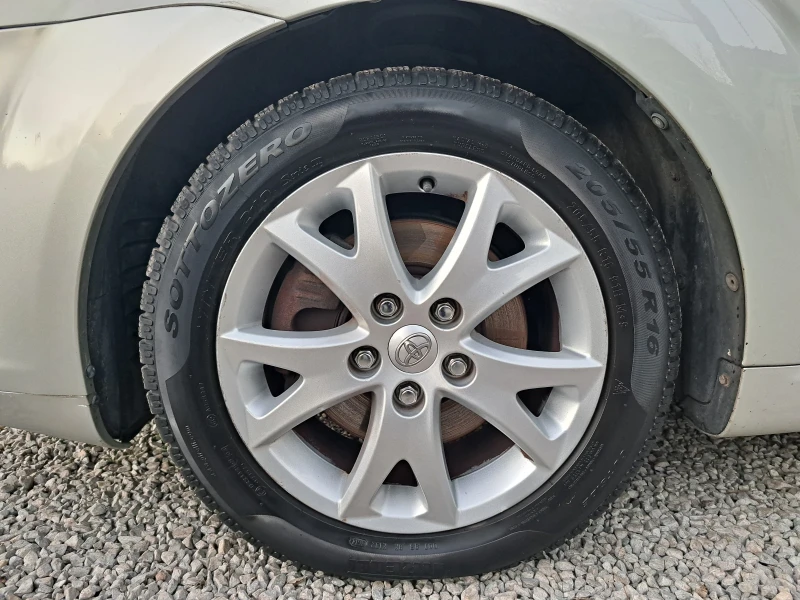 Toyota Corolla verso 2.2 D4D 136p.s , снимка 17 - Автомобили и джипове - 52745493