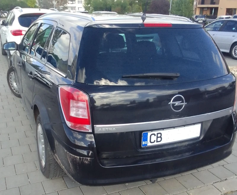 Opel Astra, снимка 8 - Автомобили и джипове - 52806005