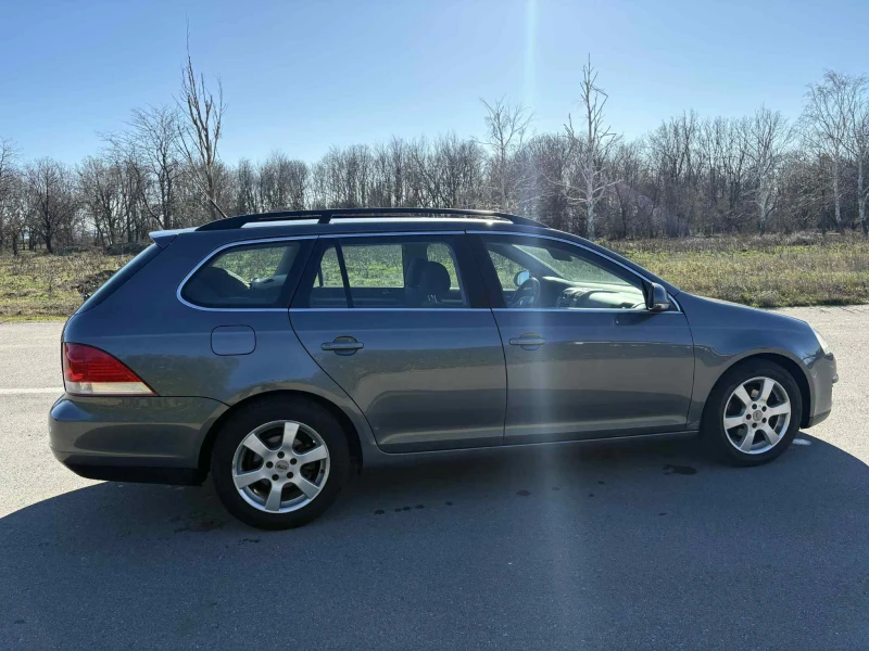 VW Golf, снимка 7 - Автомобили и джипове - 52932695