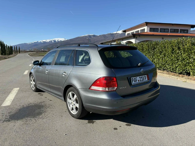 VW Golf, снимка 4 - Автомобили и джипове - 52932695