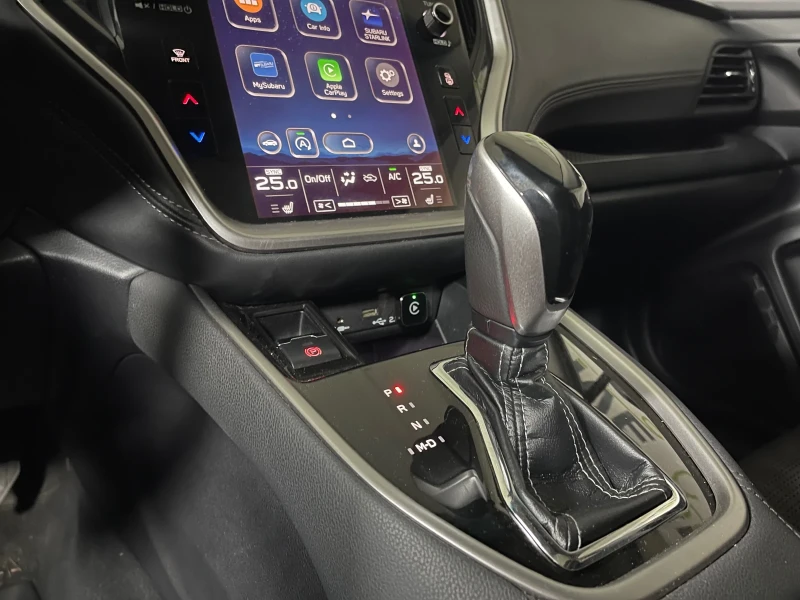 Subaru Outback Outback 2.5i Touring, снимка 15 - Автомобили и джипове - 52945604