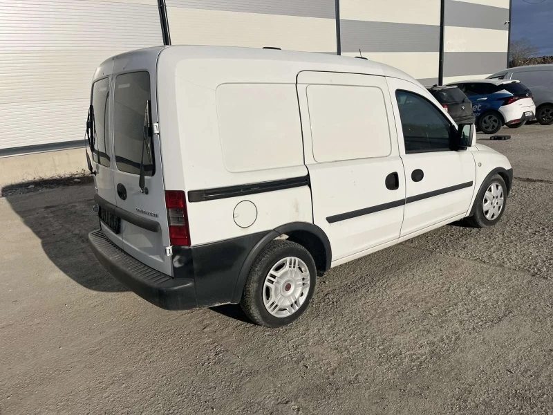 Opel Combo D, снимка 3 - Автомобили и джипове - 53075012