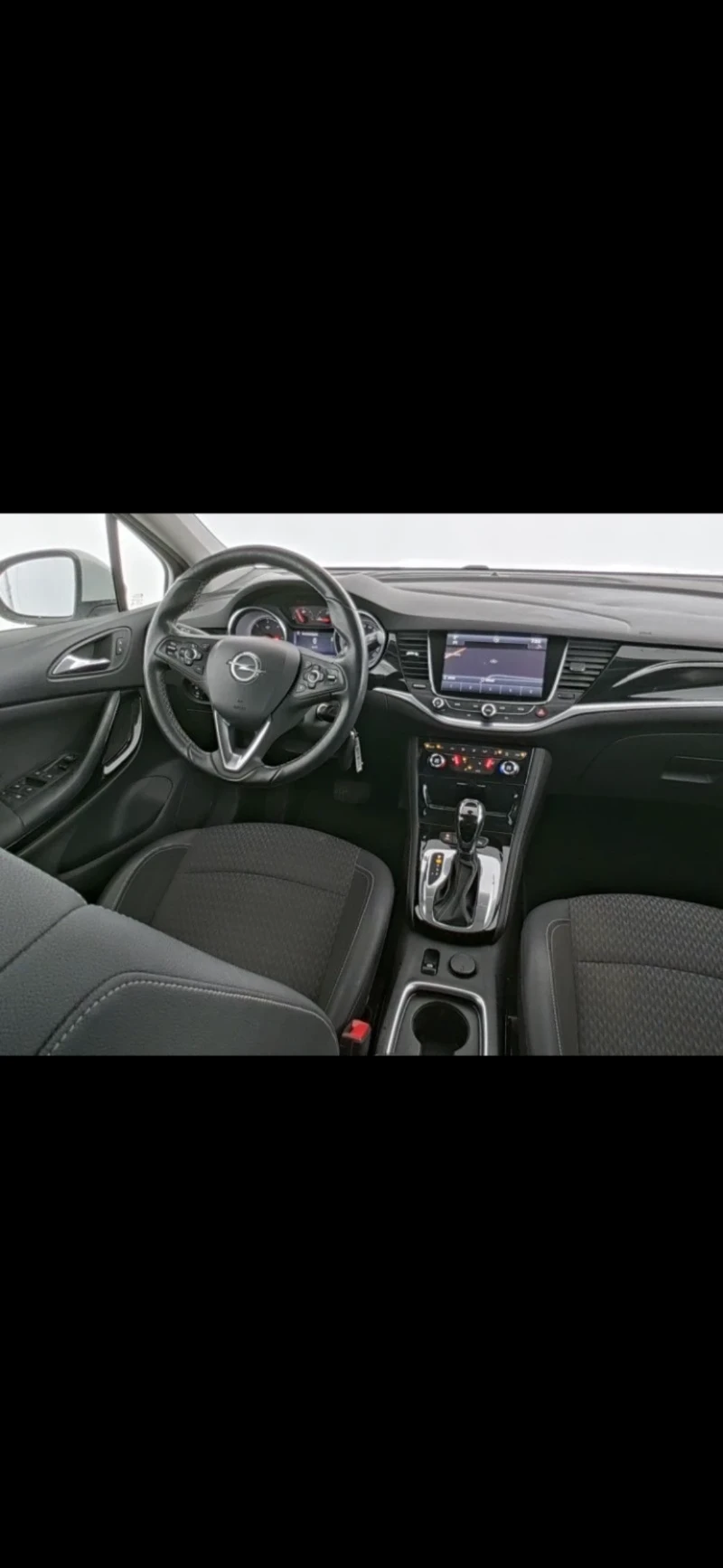 Opel Astra 1.6 CDTI, снимка 15 - Автомобили и джипове - 53214372