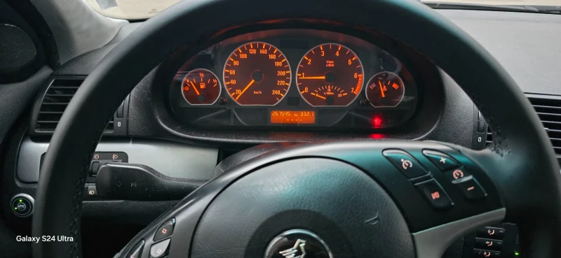 BMW 318, снимка 7 - Автомобили и джипове - 53237896