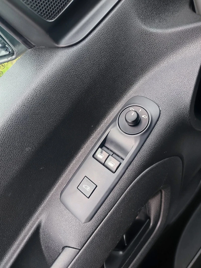 Opel Combo, снимка 16 - Автомобили и джипове - 53293368