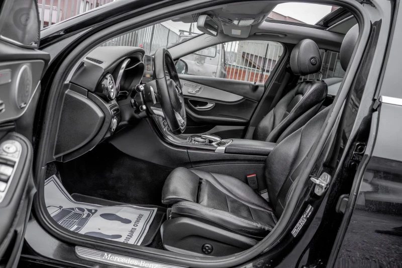 Mercedes-Benz C 220 BlueTEC-AMG-PANORAMA-BURMESTER-HEADUP-KEYLESS-FULL, снимка 14 - Автомобили и джипове - 53476828