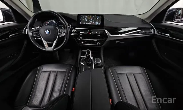 BMW 520, снимка 6 - Автомобили и джипове - 55467384