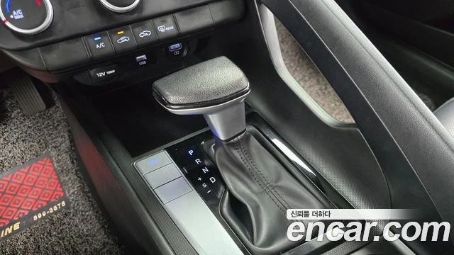 Hyundai Elantra, снимка 9 - Автомобили и джипове - 56082550