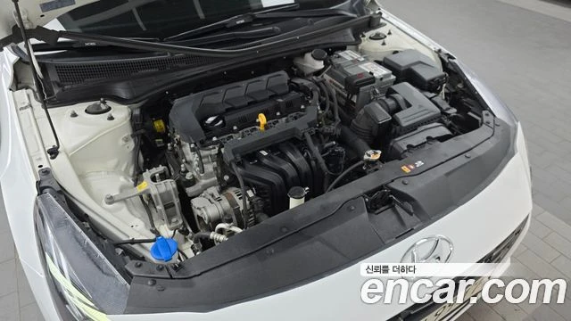 Hyundai Elantra, снимка 6 - Автомобили и джипове - 56082550