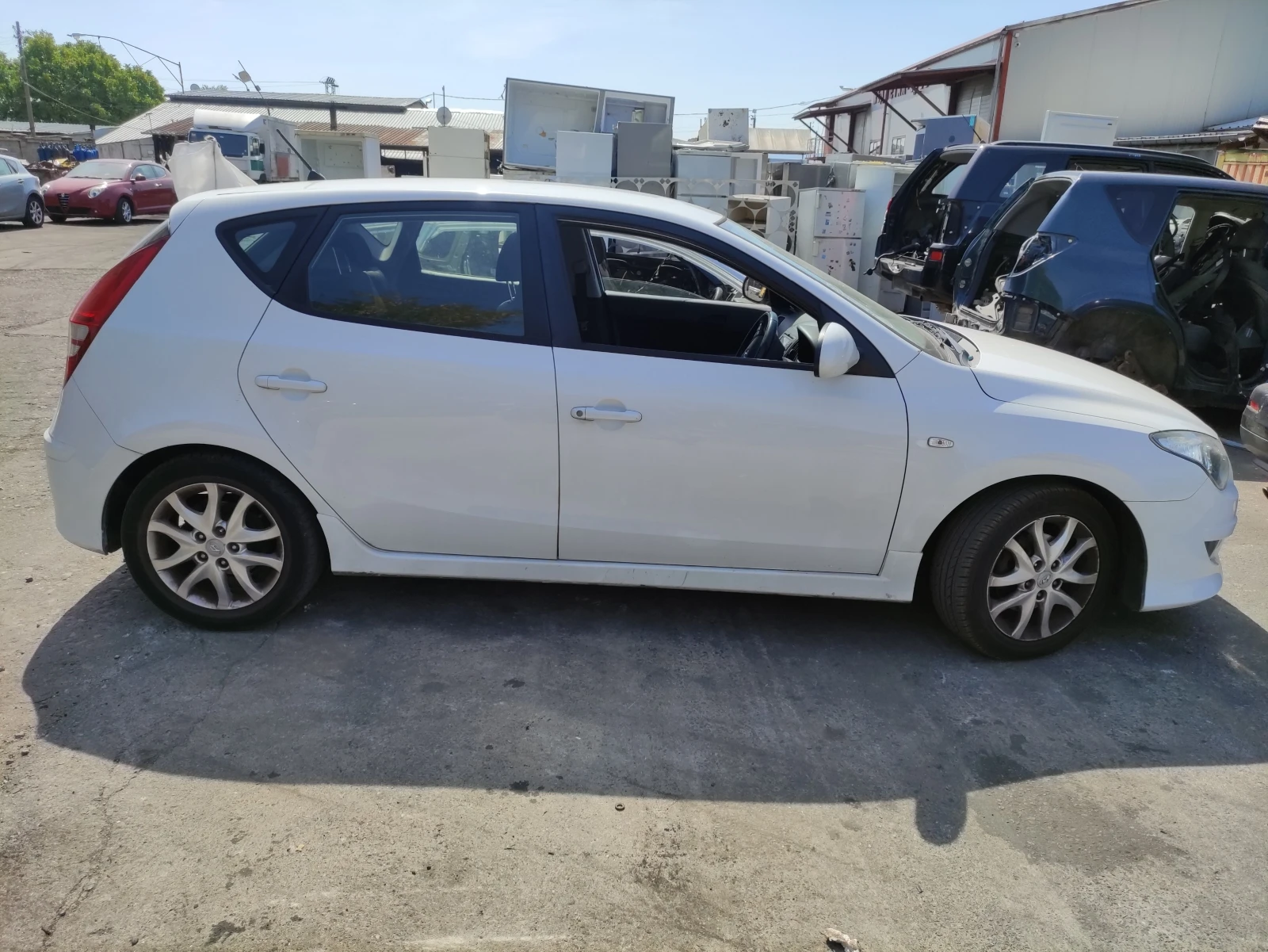 Hyundai I30 1.6CRDI - изображение 4