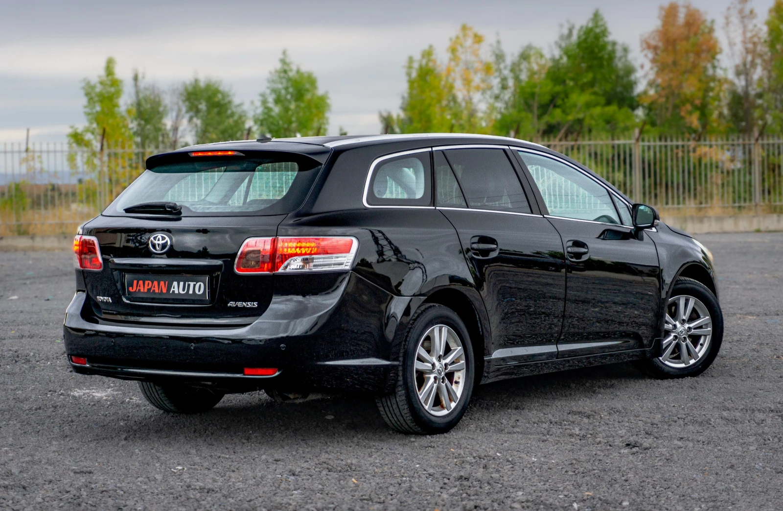 Toyota Avensis 1.8 VVT-i | С ГАРАНЦИЯ  - изображение 4