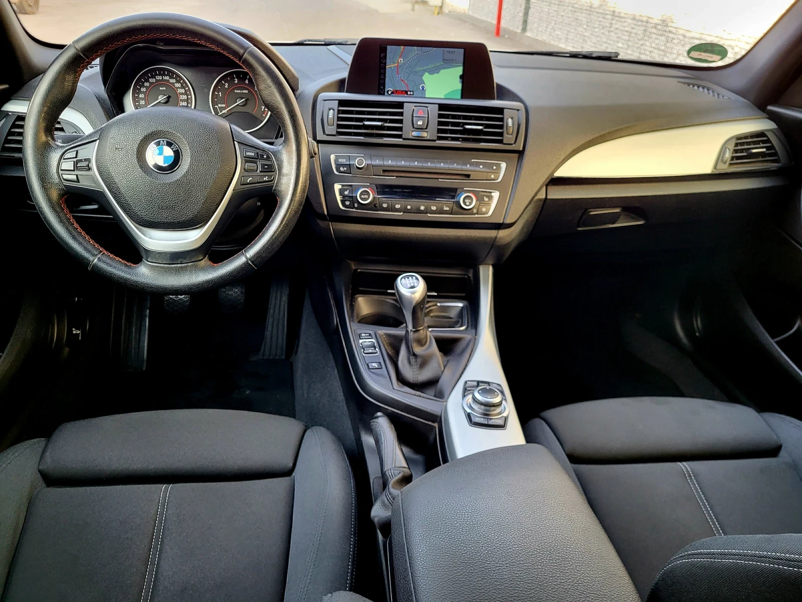 BMW 118 SPORT 170p.s., снимка 12 - Автомобили и джипове - 52215765