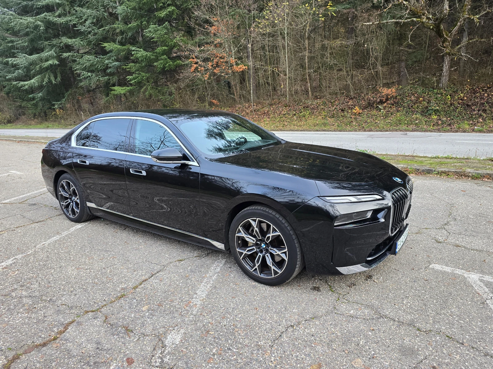 BMW i7 xDrive60, HUD, Theater | Mobile.bg   11