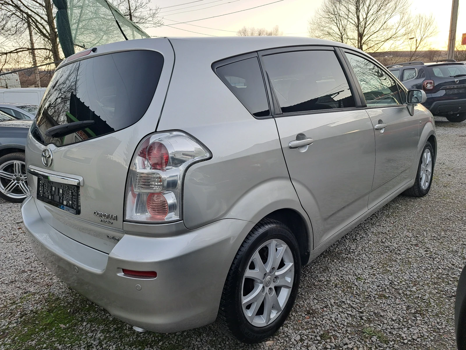 Toyota Corolla verso 2.2 D4D 136p.s FACE. TOP | Mobile.bg � ����������� 4