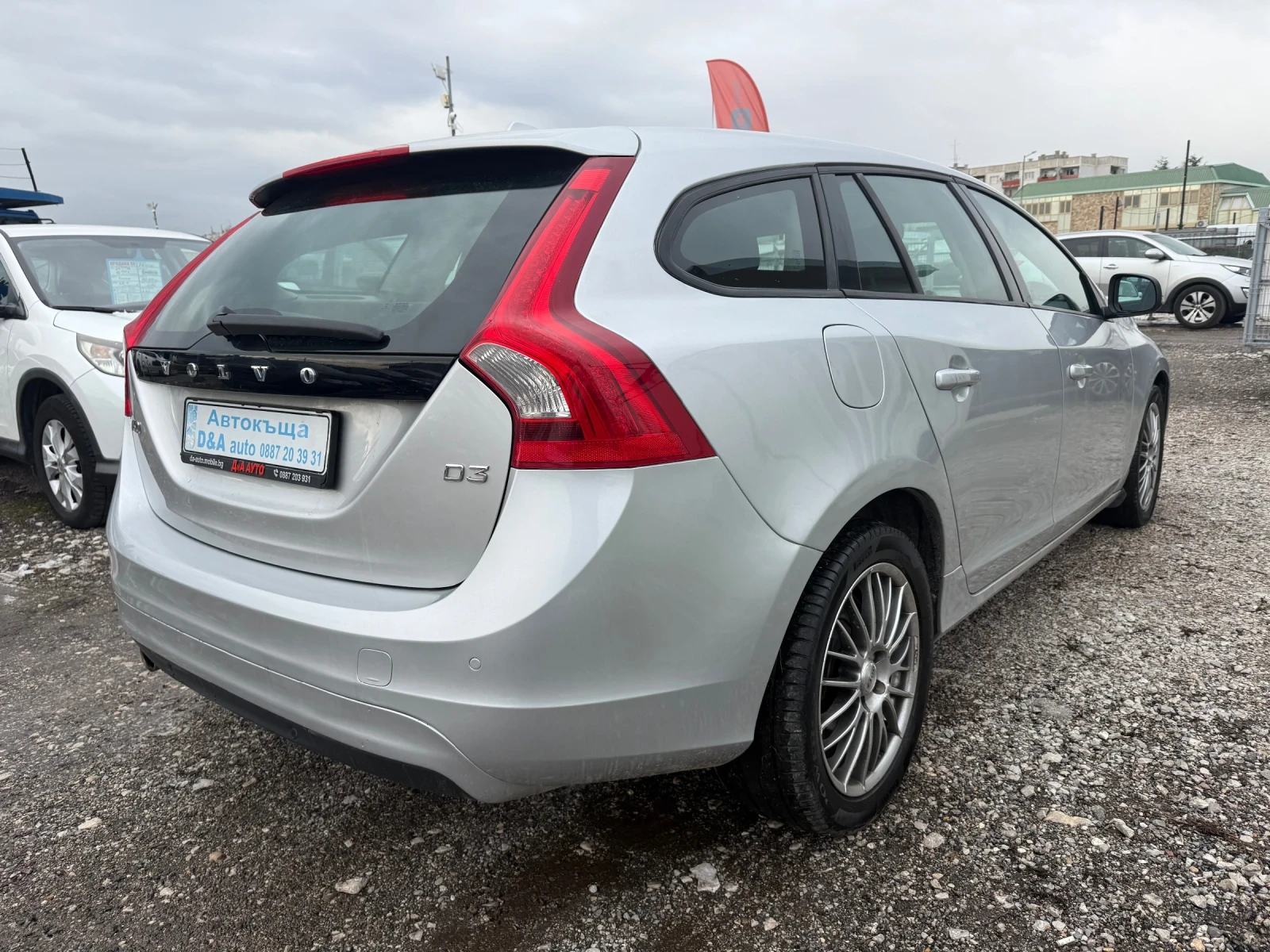 Volvo V60 2.0D3 136коня - изображение 8