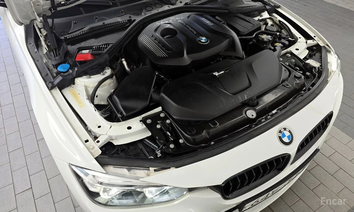 BMW 330  - изображение 6