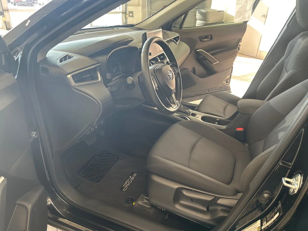 Toyota Corolla Cross  LE* FWD* АвтоКредит* (ЦЕНА ДО БГ) - изображение 8