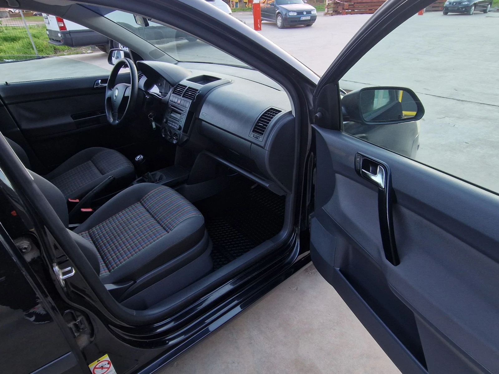 VW Polo 1.4i 80�.�. | Mobile.bg � ����������� 11