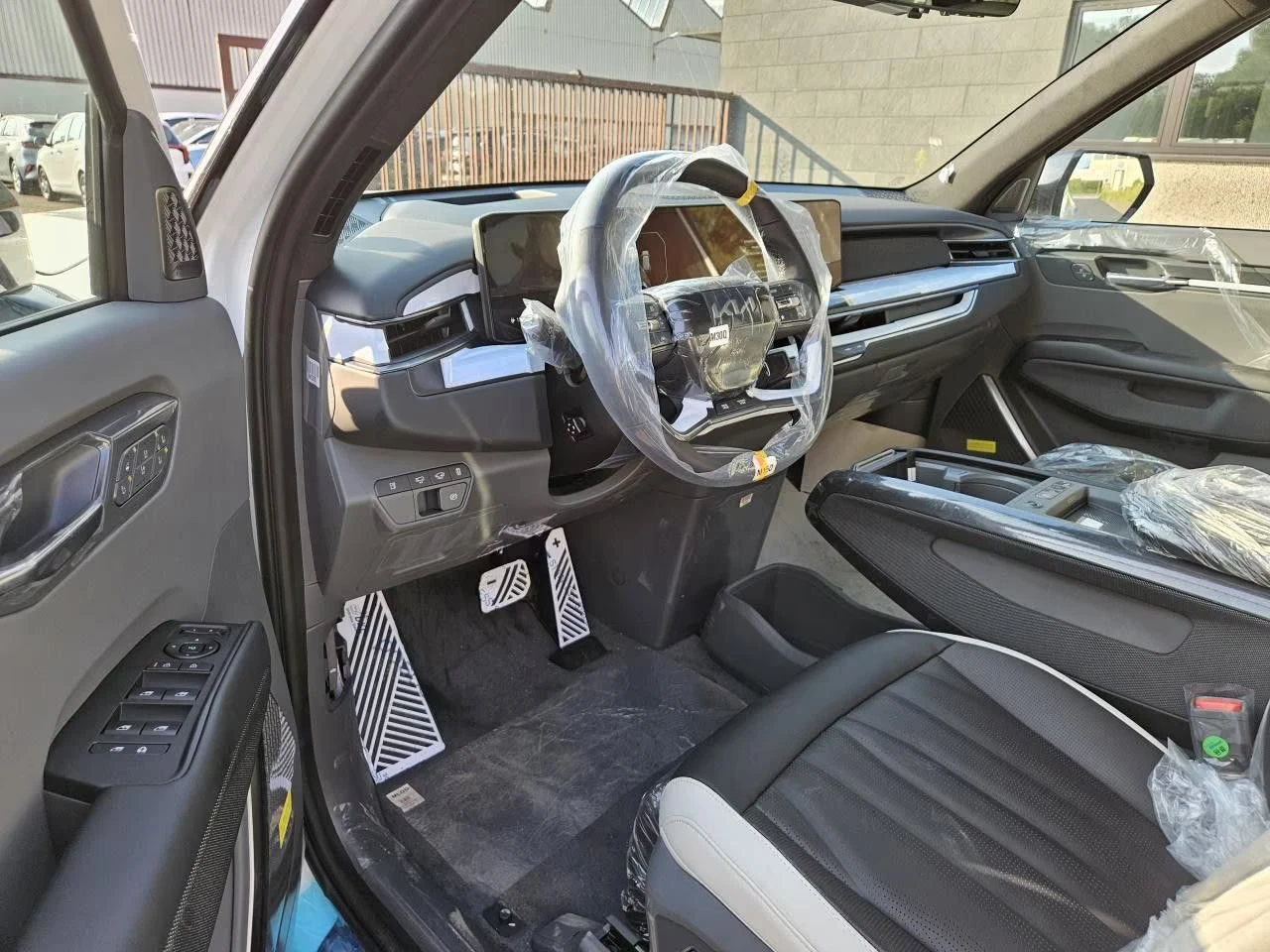 Kia EV9 GT-LINE/385HP/7S/AWD/MASSAGE/360/MEMO/HUD/183q | Mobile.bg � ����������� 5