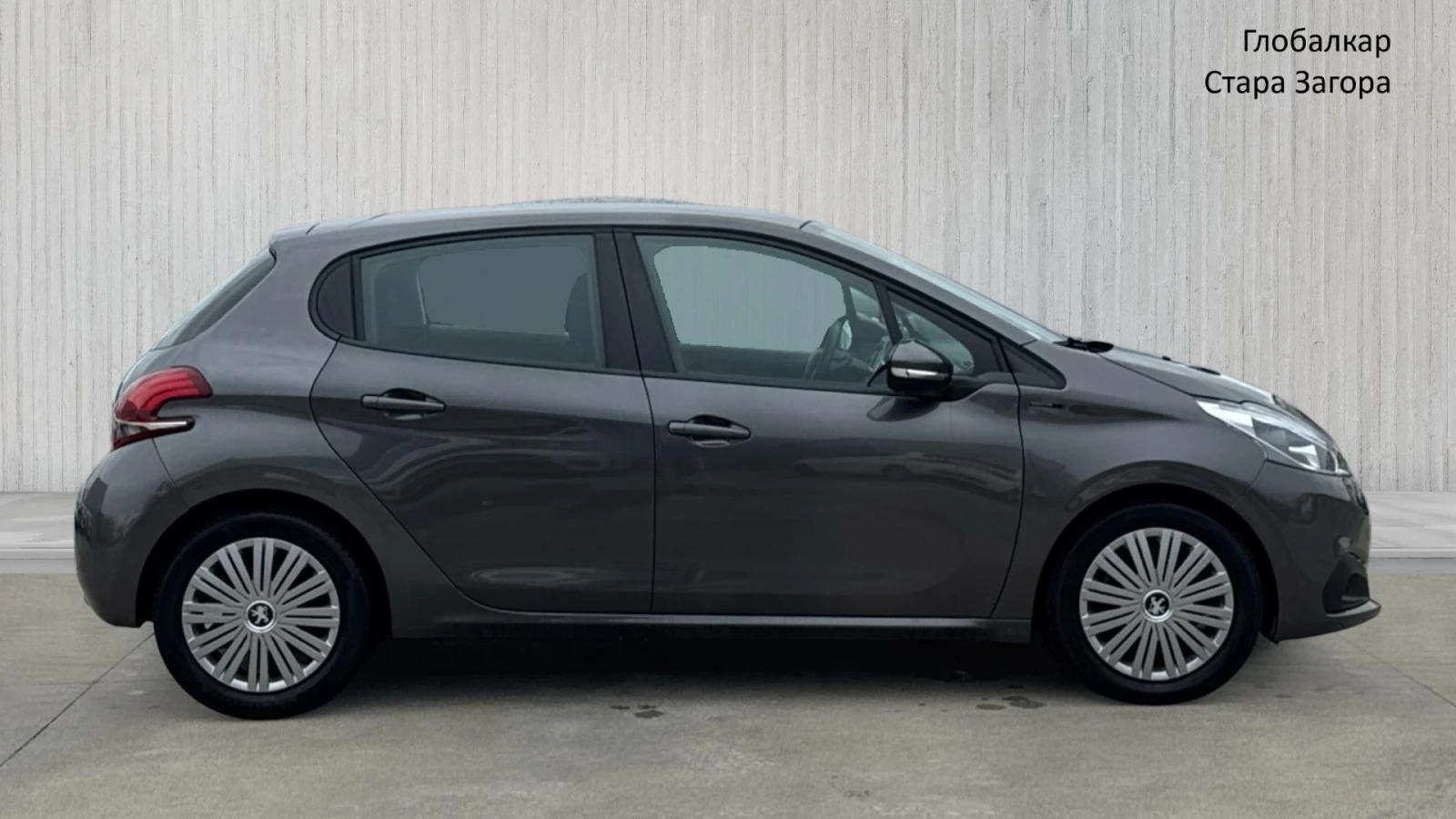 Peugeot 208 1.2 PURE TECH, снимка 14 - Автомобили и джипове - 54371146